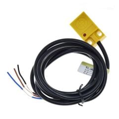 TL-W5MF1 Endüktif Sensör Pnp